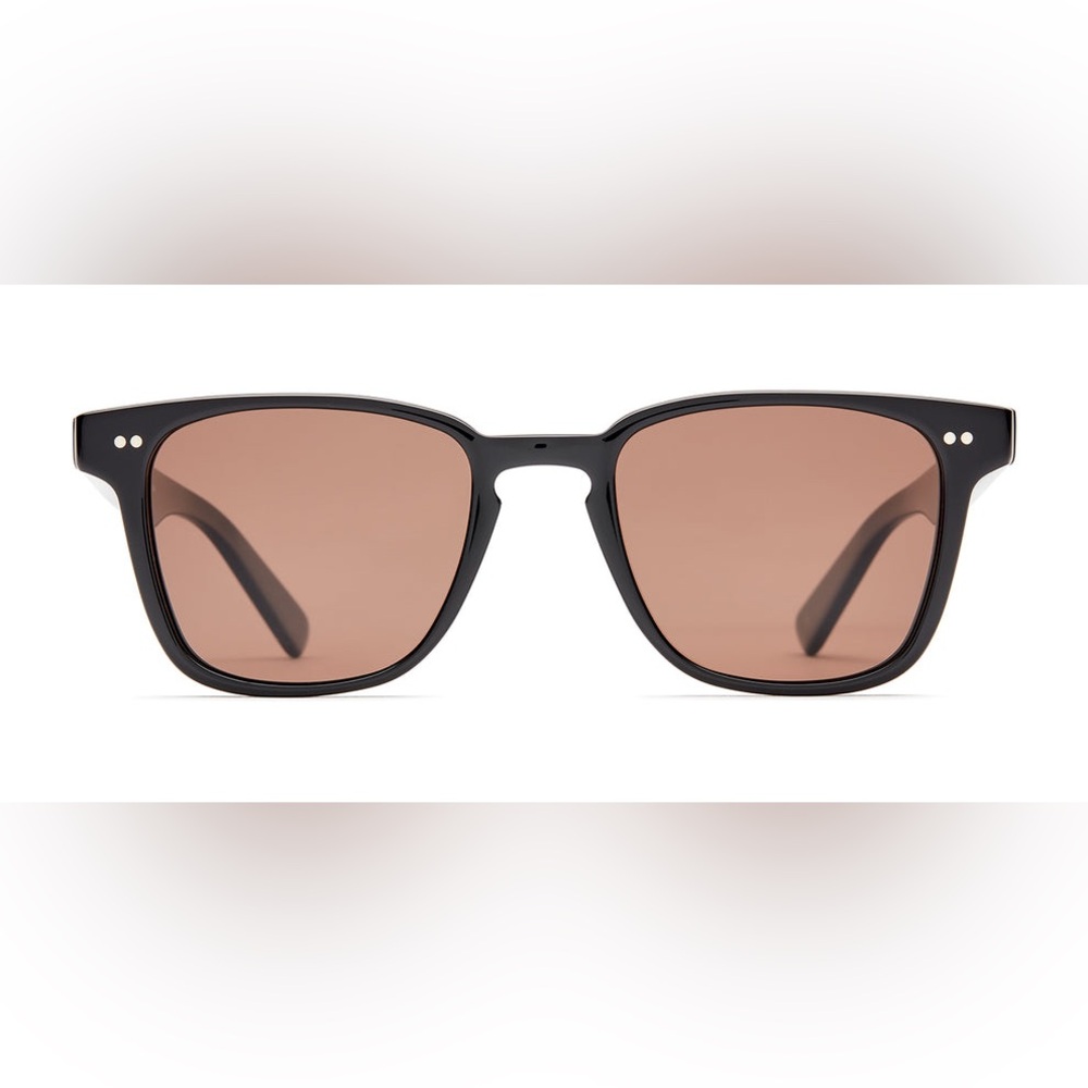 For the traditional sunglass, we take a modern minimalist approaach